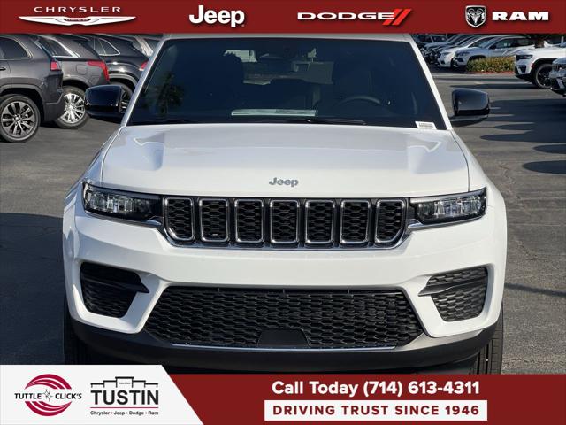 2025 Jeep Grand Cherokee GRAND CHEROKEE LAREDO X 4X4