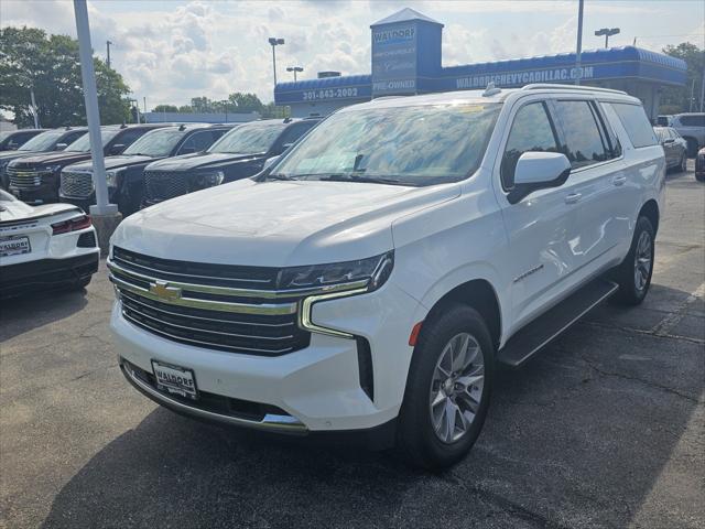 2022 Chevrolet Suburban 4WD LT