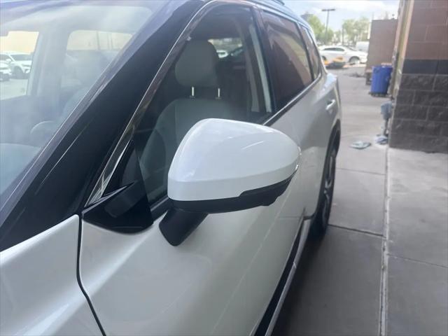 2023 Nissan Rogue SL FWD