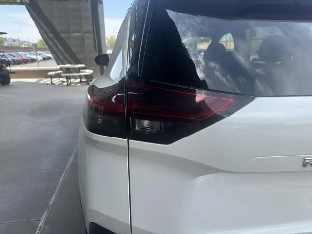 2023 Nissan Rogue SL FWD