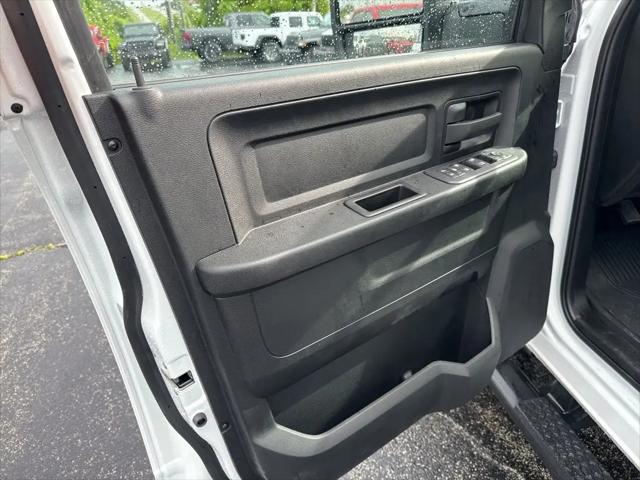 2025 Ram 2500 Tradesman Crew Cab 4x4 6'4" Box