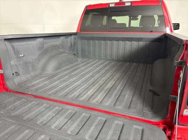 2022 Ram 1500 Big Horn Crew Cab 4x4 5'7" Box