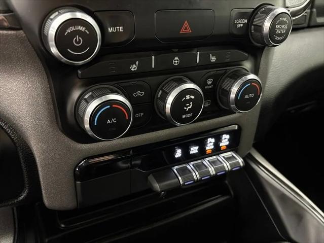 2022 Ram 1500 Big Horn Crew Cab 4x4 5'7" Box