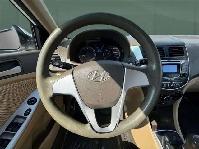 2012 Hyundai Accent GLS