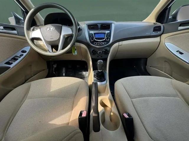 2012 Hyundai Accent GLS