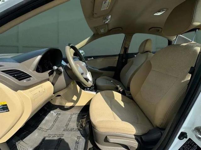 2012 Hyundai Accent GLS