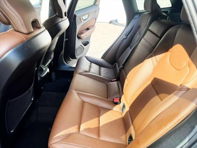 2021 Volvo XC60 T5 Momentum
