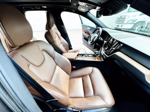 2021 Volvo XC60 T5 Momentum