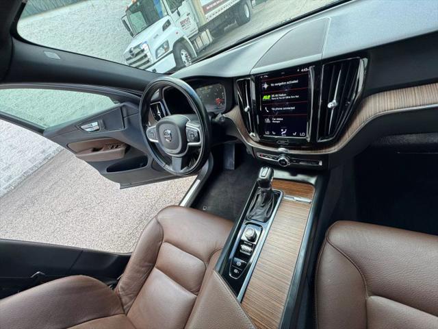 2021 Volvo XC60 T5 Momentum