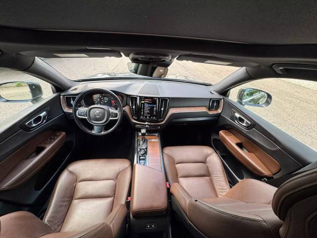 2021 Volvo XC60 T5 Momentum