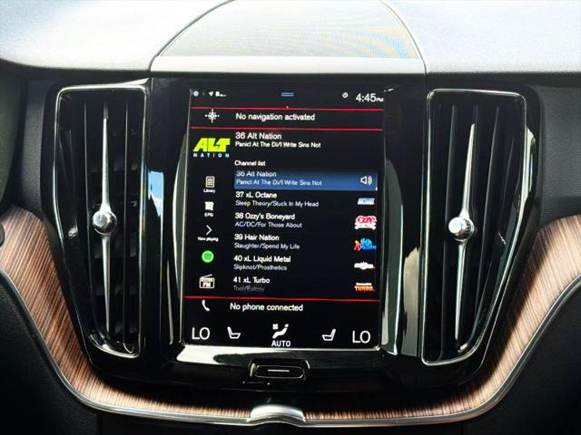 2021 Volvo XC60 T5 Momentum