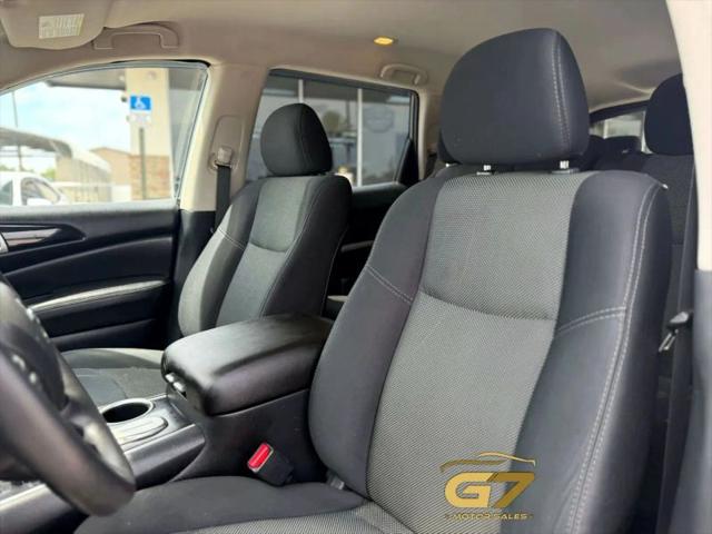 2019 Nissan Pathfinder S