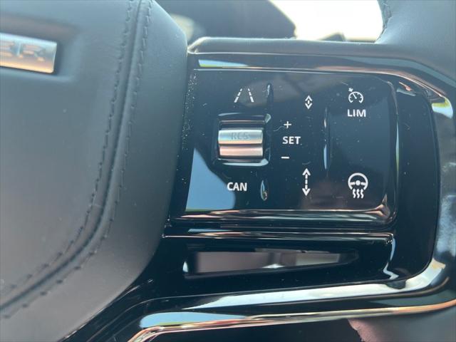 2026 Land Rover Range Rover Velar P400 Dynamic SE