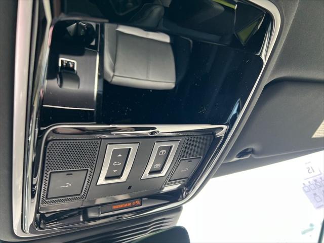 2026 Land Rover Range Rover Velar P400 Dynamic SE