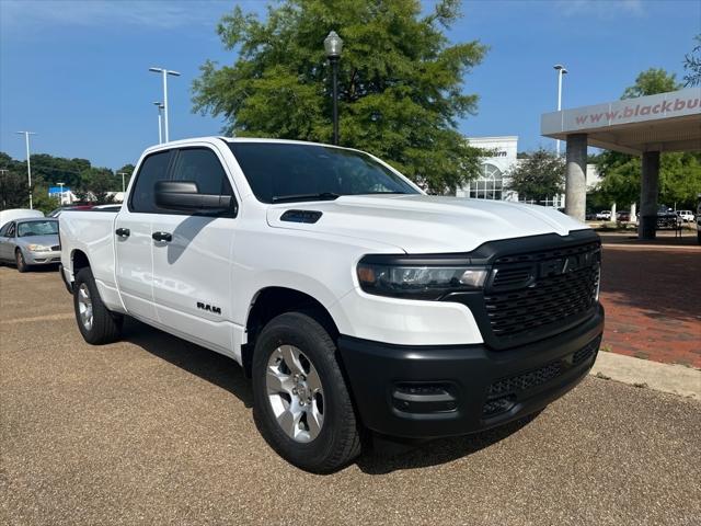 2025 RAM Ram 1500 RAM 1500 TRADESMAN QUAD CAB 4X2 64 BOX