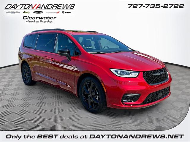2025 Chrysler Pacifica PACIFICA LIMITED