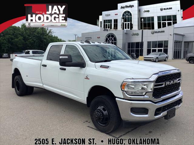 2024 RAM 3500 Tradesman Crew Cab 4x4 8 Box