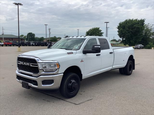 2024 RAM 3500 Tradesman Crew Cab 4x4 8 Box