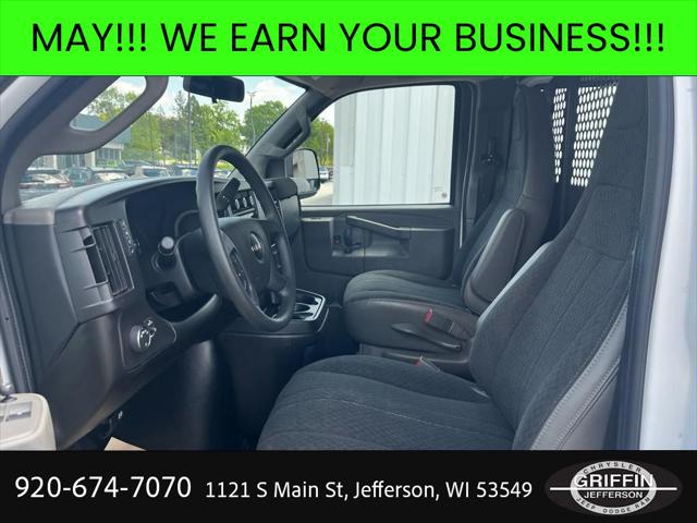 2022 GMC Savana Cargo RWD 2500 Regular Wheelbase Work Van