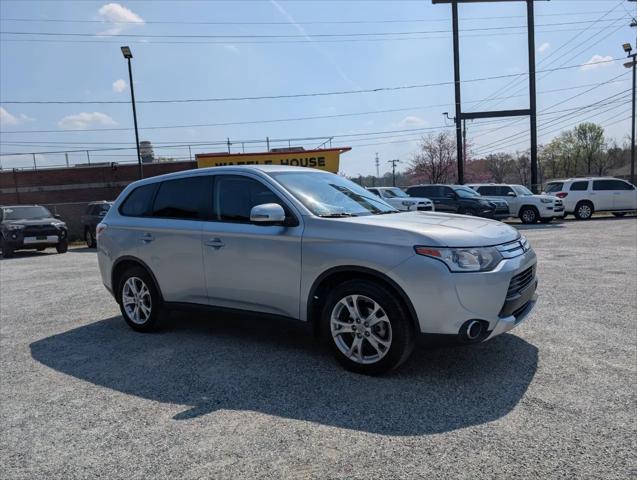 2015 Mitsubishi Outlander SE