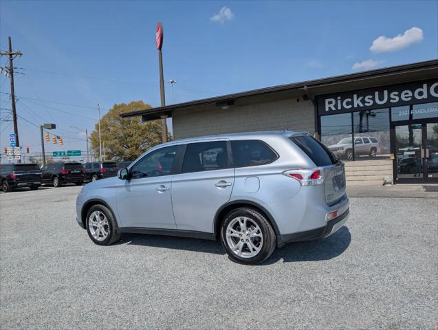 2015 Mitsubishi Outlander SE