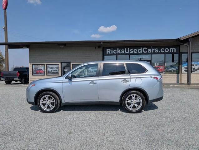 2015 Mitsubishi Outlander SE