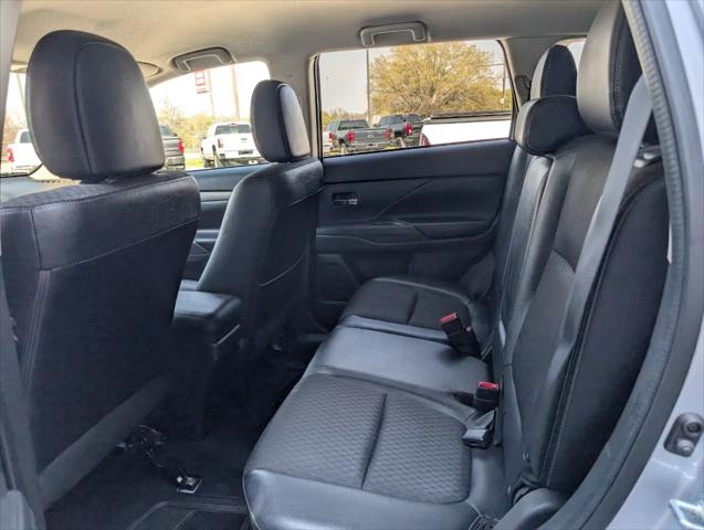 2015 Mitsubishi Outlander SE