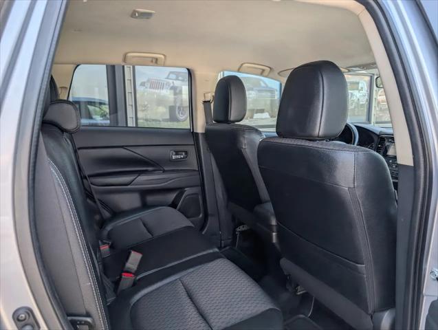 2015 Mitsubishi Outlander SE
