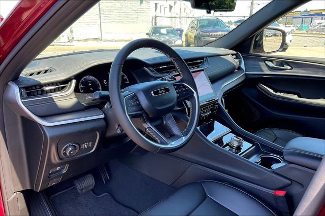 2025 Jeep Grand Cherokee L Limited 4x4