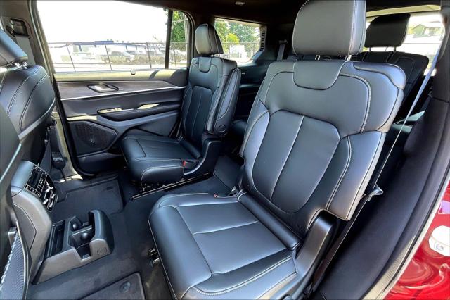 2025 Jeep Grand Cherokee L Limited 4x4