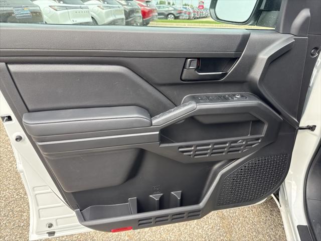 2025 Toyota Tacoma SR 4WD