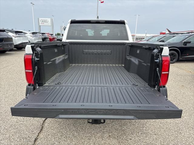 2025 Toyota Tacoma SR 4WD