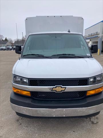 2025 Chevrolet Express Cutaway Work Van
