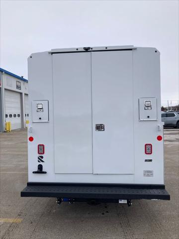 2025 Chevrolet Express Cutaway Work Van