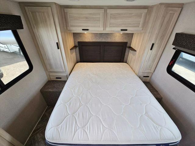 2022 Ford E-450 Cutaway 2850LE Ford