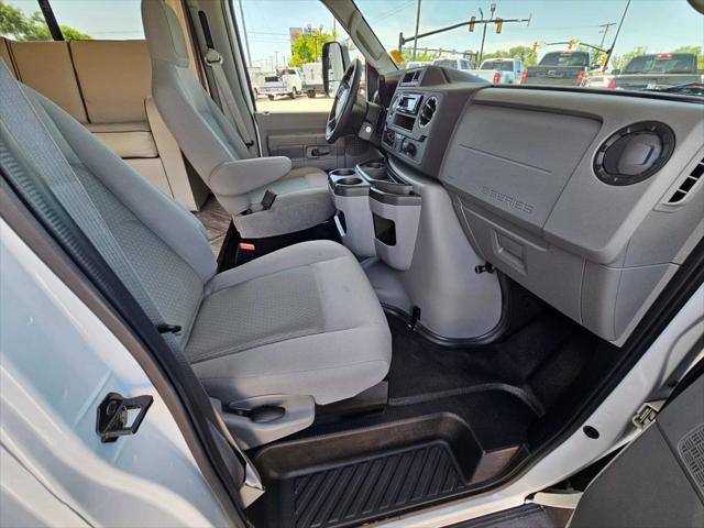 2022 Ford E-450 Cutaway 2850LE Ford