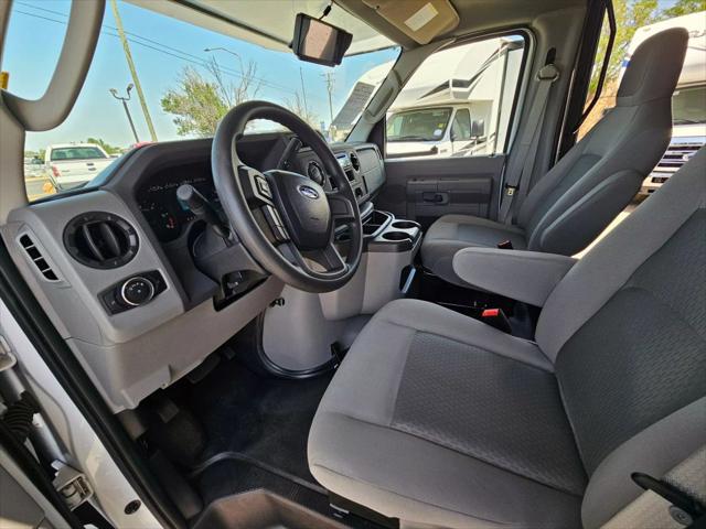 2022 Ford E-450 Cutaway 2850LE Ford