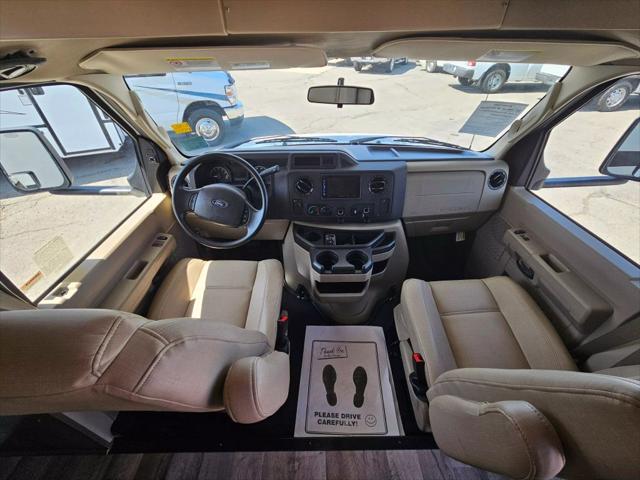 2019 Ford E-450 Cutaway 29XK