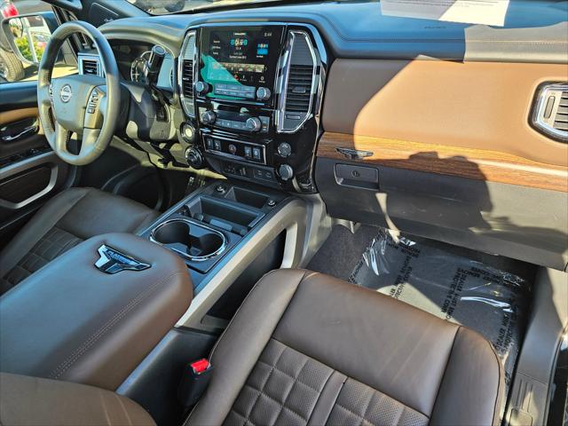 2023 Nissan Titan Crew Cab Platinum Reserve 4x4