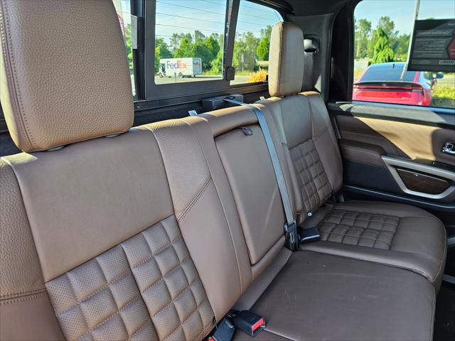 2023 Nissan Titan Crew Cab Platinum Reserve 4x4