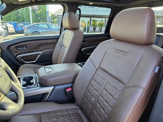 2023 Nissan Titan Crew Cab Platinum Reserve 4x4