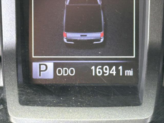 2023 Toyota Tacoma SR V6 [29]