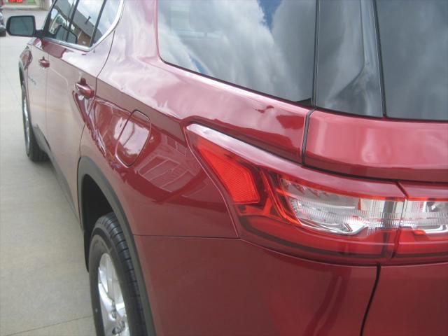 2021 Chevrolet Traverse FWD LT Cloth