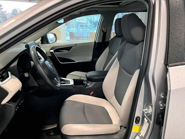2022 Toyota RAV4 Hybrid XLE