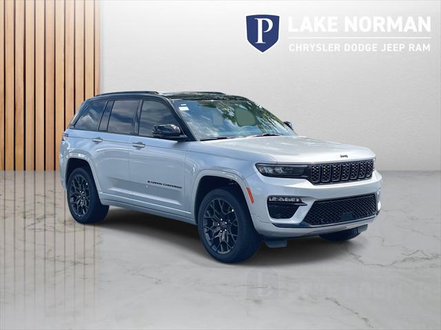 2025 Jeep Grand Cherokee GRAND CHEROKEE SUMMIT RESERVE 4X4