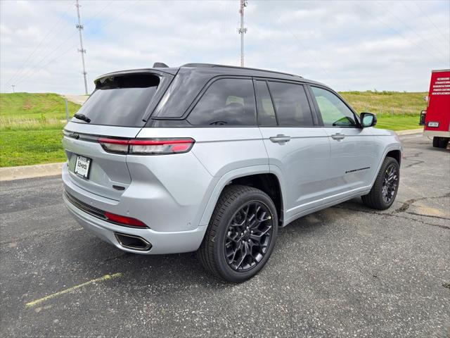 2025 Jeep Grand Cherokee GRAND CHEROKEE SUMMIT 4X4