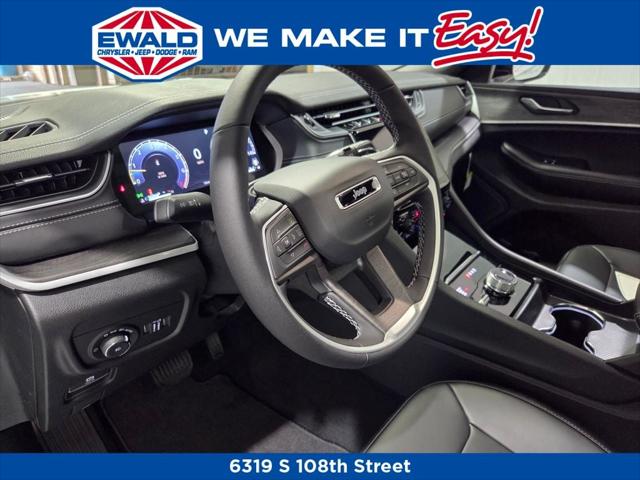 2025 Jeep Grand Cherokee GRAND CHEROKEE L LIMITED 4X4