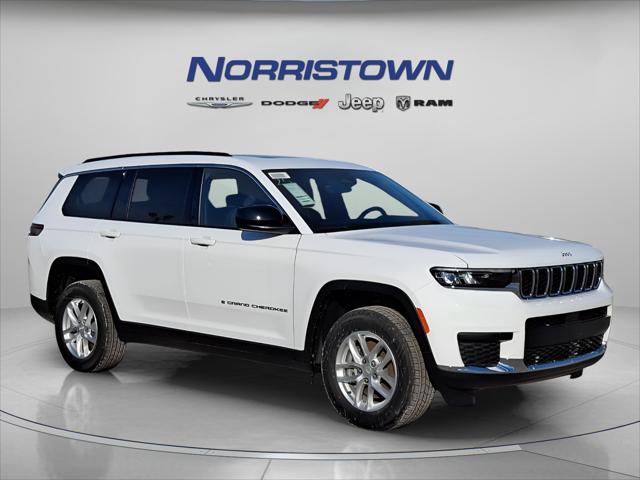 2025 Jeep Grand Cherokee GRAND CHEROKEE L LAREDO X 4X4