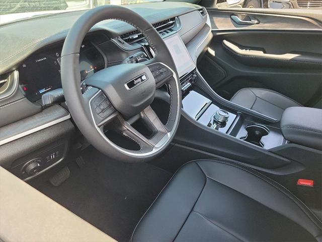 2025 Jeep Grand Cherokee GRAND CHEROKEE LIMITED 4X4 2025 Jeep Grand Cherokee GRAND CHEROKEE LIMITED 4X4