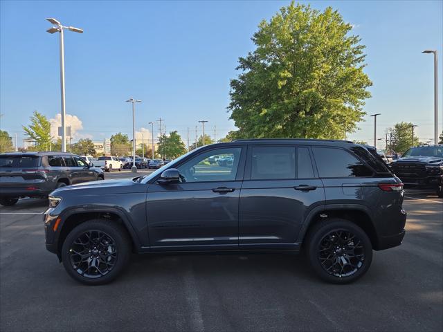 2025 Jeep Grand Cherokee GRAND CHEROKEE SUMMIT 4X4